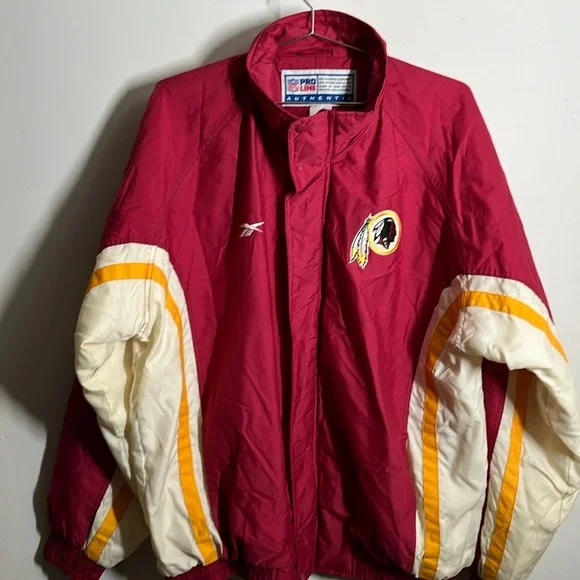 リーボック　プルオーバーナイロンジャケット　NFL　レッドスキンズ　ドローコード リーボック プルオーバーナイロンジャケット NFL レッドスキンズ